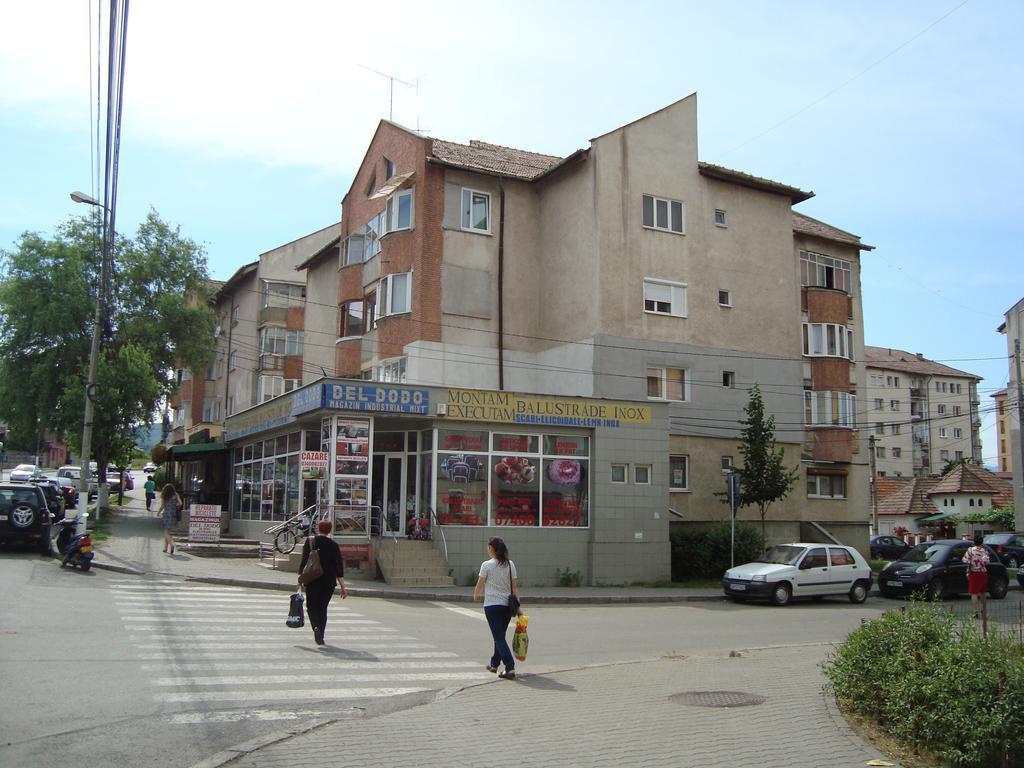 אלבה לוליה Apartamentul Republicii מראה חיצוני תמונה